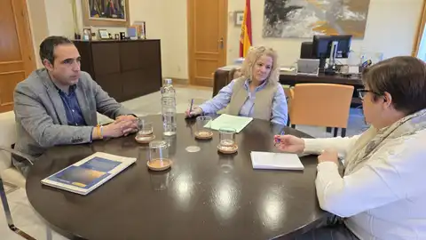 La subdelegada del gobierno confirma que "no se contempla ningún derribo en Torre la Sal" La subdelegada del gobierno confirma que "no se contempla ningún derribo en Torre la Sal"