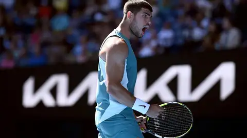 Alcaraz supera a Borges y avanza a octavos de final Alcaraz supera a Borges y avanza a octavos de final