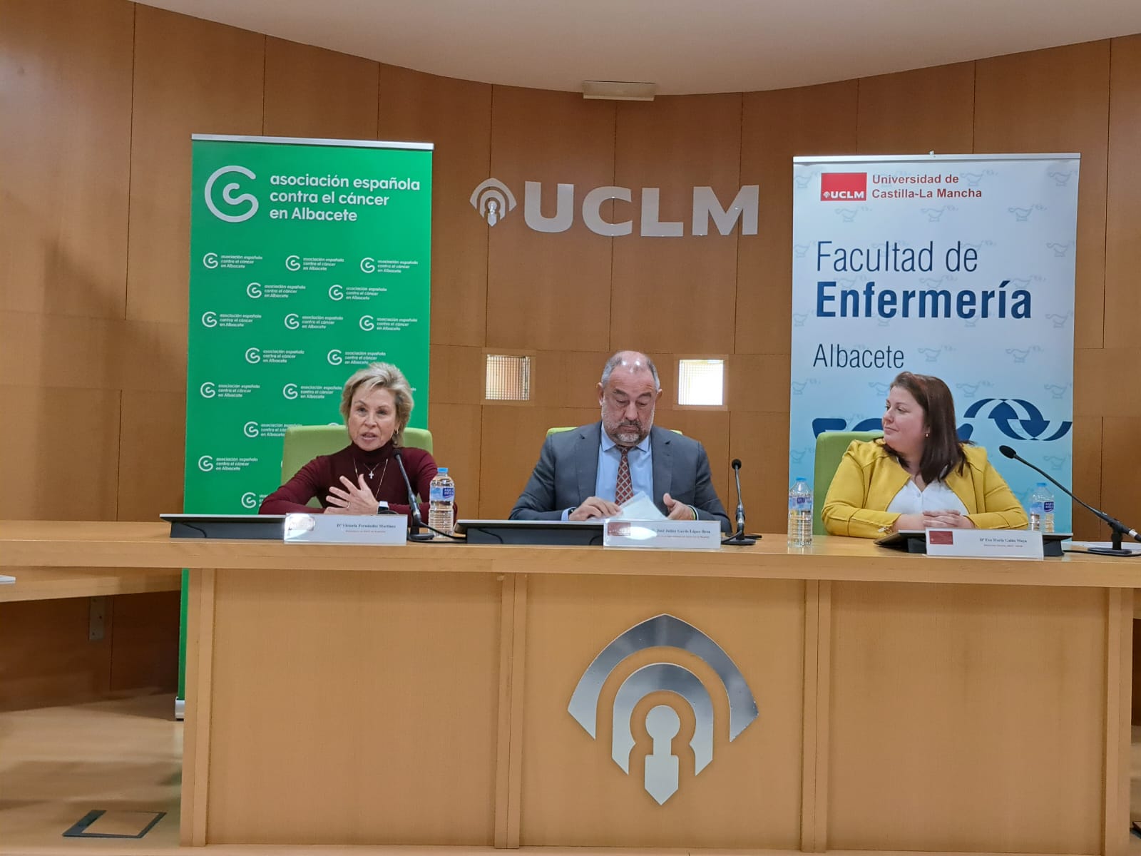 Asociación Española Contra el Cáncer en Albacete presenta una Ayuda Cátedra AECC dirigida a la humanización en cáncer Asociación Española Contra el Cáncer en Albacete presenta una Ayuda Cátedra AECC dirigida a la humanización en cáncer