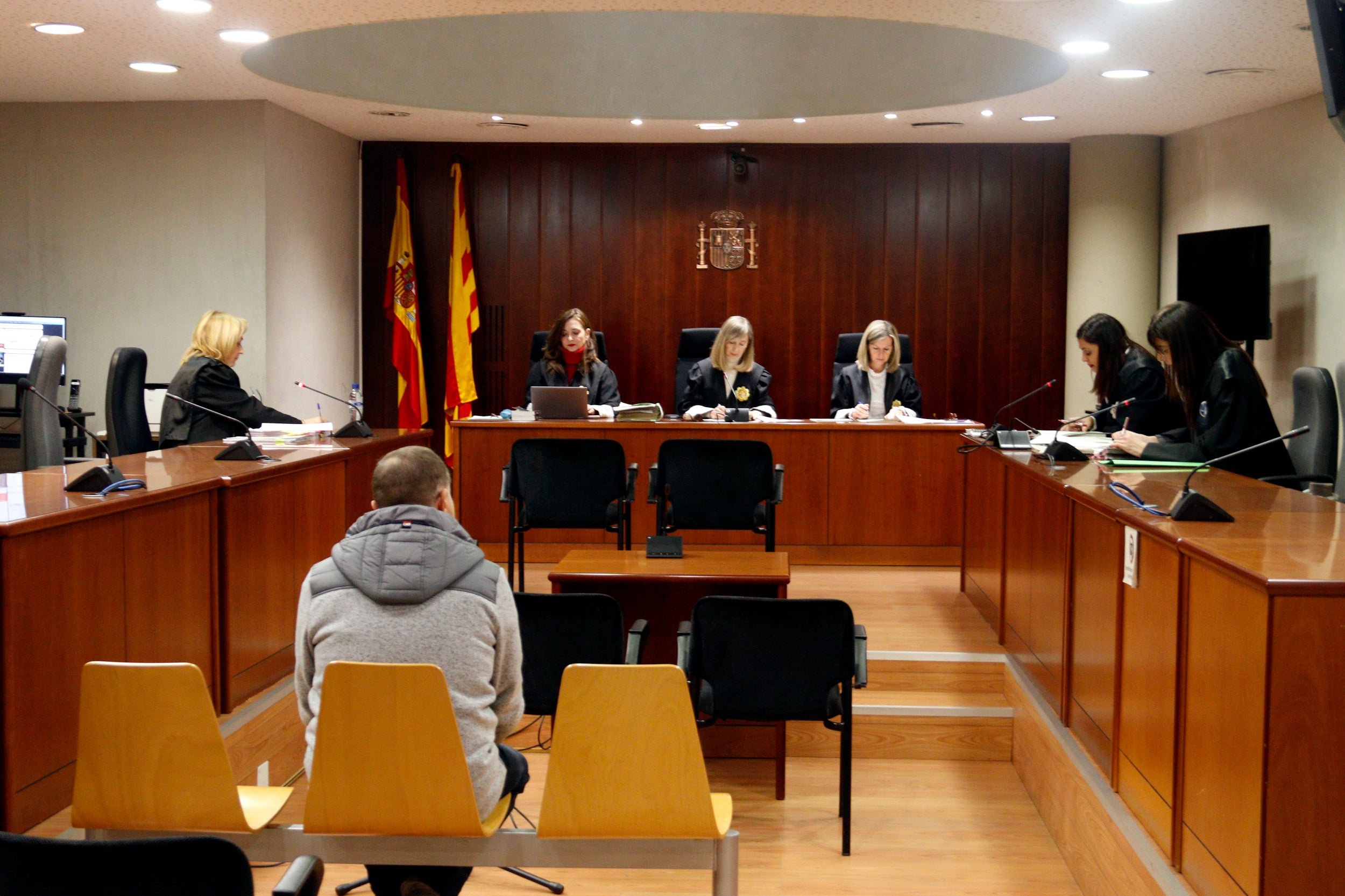 La llei que ha de capgirar un sistema judicial "incapaç d'absorbir la càrrega de treball actual" La llei que ha de capgirar un sistema judicial "incapaç d'absorbir la càrrega de treball actual"