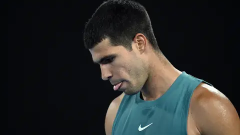 Alcaraz se despide de Australia al caer con Djokovic en cuartos de final Alcaraz se despide de Australia al caer con Djokovic en cuartos de final