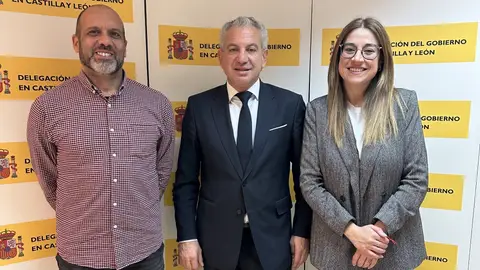 El PSOE de Aguilar explica al delegado del Gobierno su postura al respecto del trazado de la línea de Alta Velocidad entre Alar y Reinosa, .