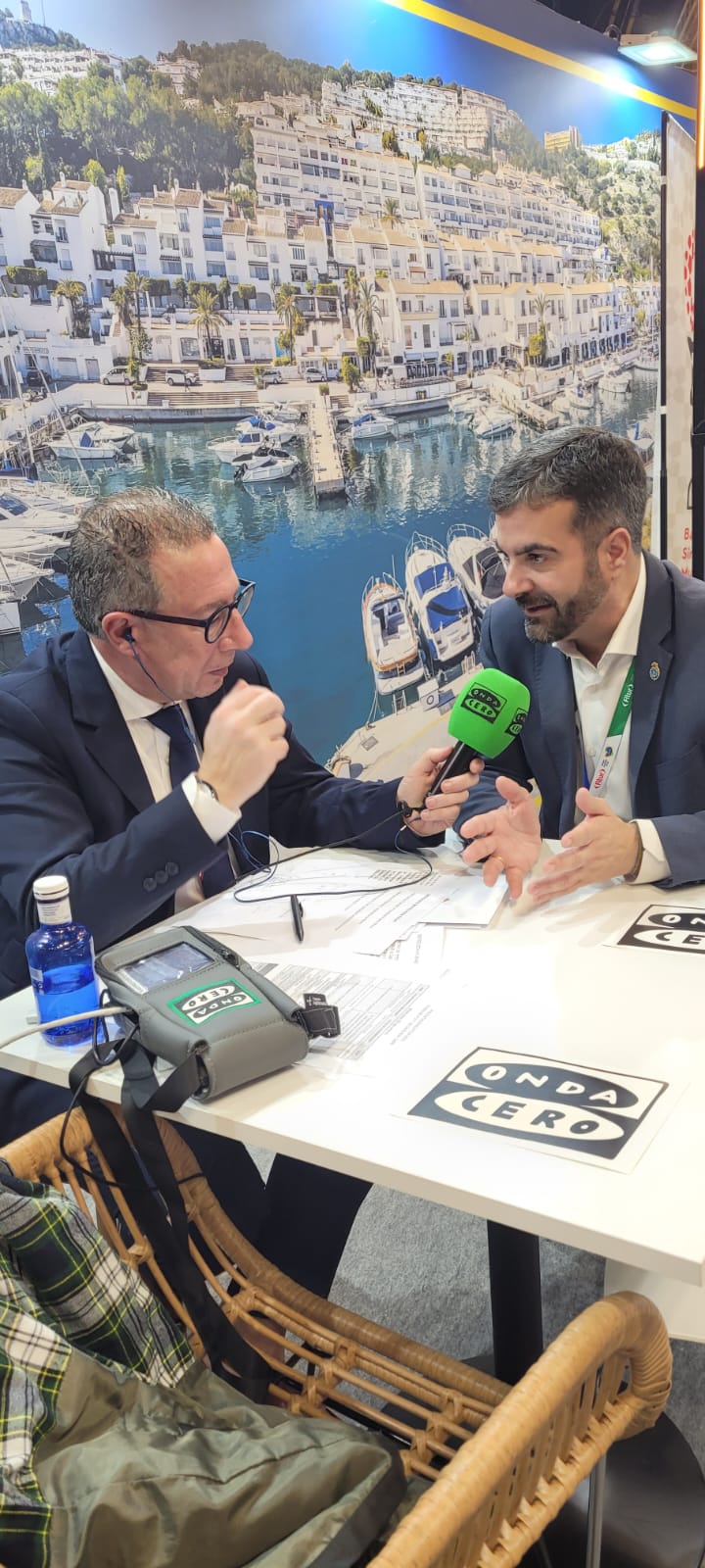 Francisco Joaquín Camacho, alcalde de Loja, presenta "Loja fluye" en FITUR 2025 como reflejo de su riqueza cultural y gastronómica Francisco Joaquín Camacho, alcalde de Loja, presenta "Loja fluye" en FITUR 2025 como reflejo de su riqueza cultural y gastronómica