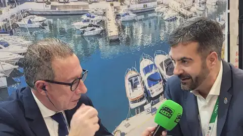 Francisco Joaquín Camacho, alcalde de Loja, presenta "Loja fluye" en FITUR 2025 como reflejo de su riqueza cultural y gastronómica Francisco Joaquín Camacho, alcalde de Loja, presenta "Loja fluye" en FITUR 2025 como reflejo de su riqueza cultural y gastronómica