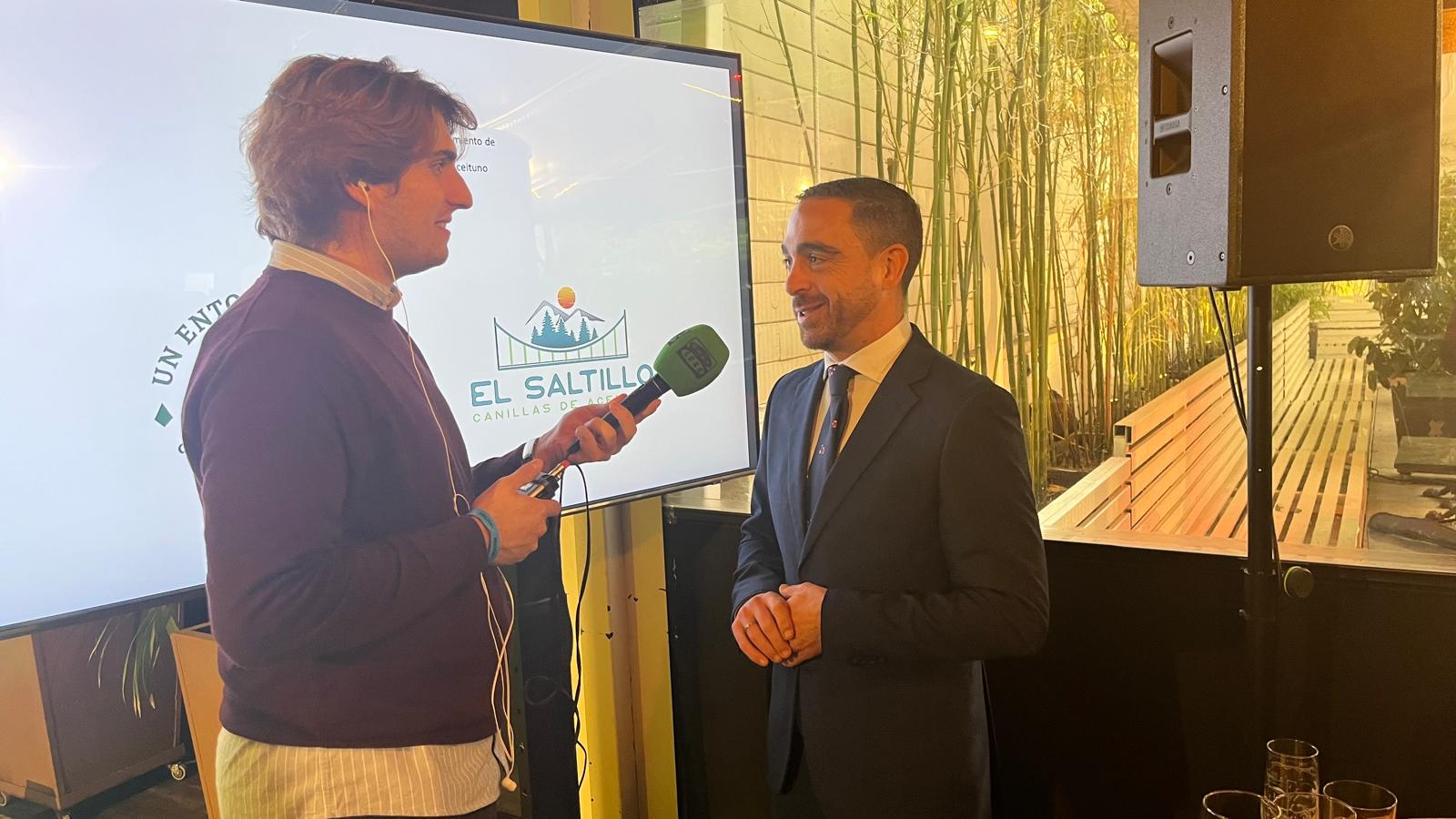 El Ayuntamiento de Canillas de Aceituno exhibe sus atractivos en FITUR El Ayuntamiento de Canillas de Aceituno exhibe sus atractivos en FITUR