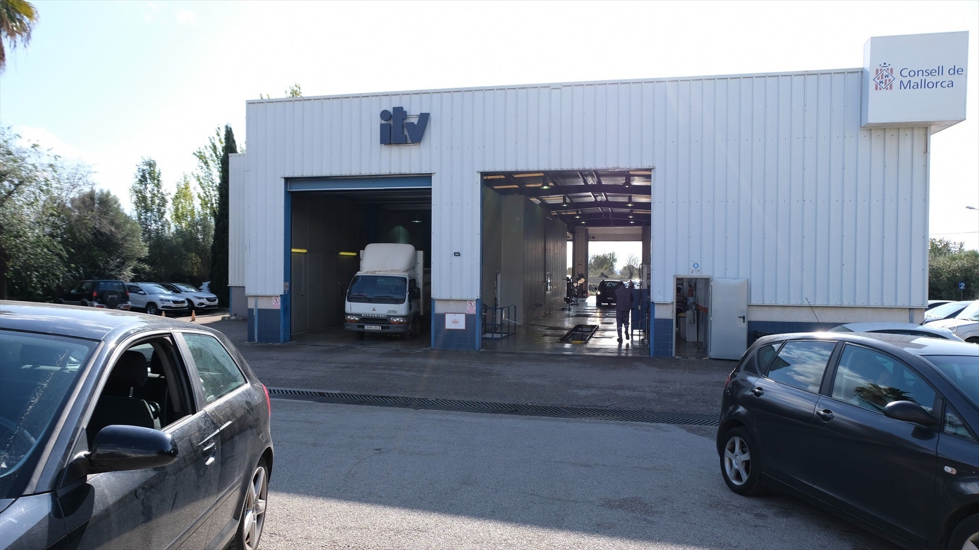 Los coches que no tienen que pasar la ITV nunca más Los coches que no tienen que pasar la ITV nunca más