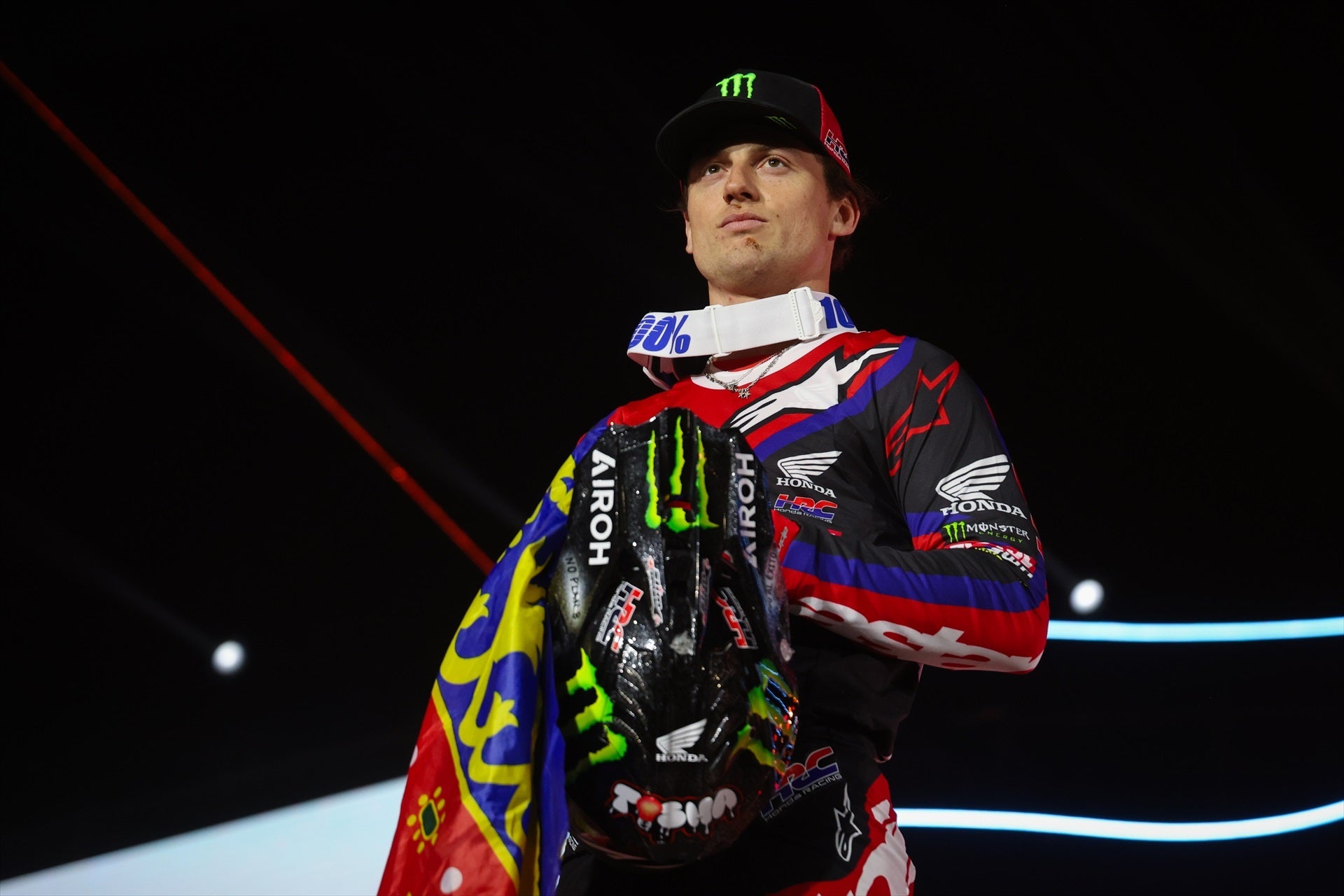 Tosha Schareina, subcampeón del Dakar: "Hace 3 años buscaba presupuesto y ahora, estoy luchando por ganar" Tosha Schareina, subcampeón del Dakar: "Hace 3 años buscaba presupuesto y ahora, estoy luchando por ganar"