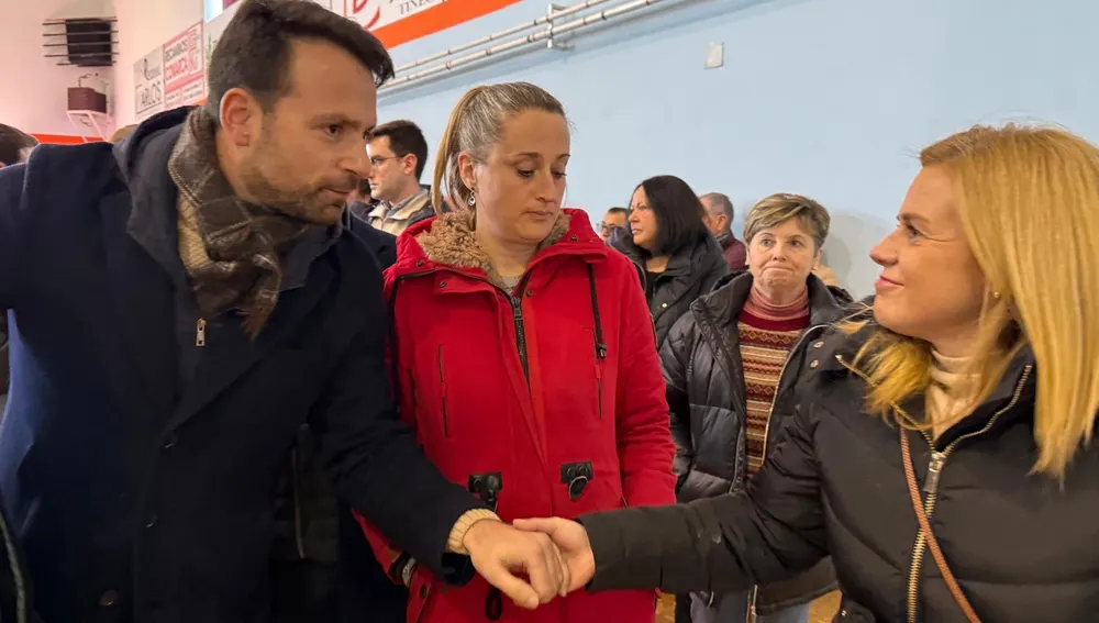 María Bueno tacha de mentiroso al alcalde sobre zona libre tuberculosis al no haber saneamiento desde el 2023. María Bueno tacha de mentiroso al alcalde sobre zona libre tuberculosis al no haber saneamiento desde el 2023.