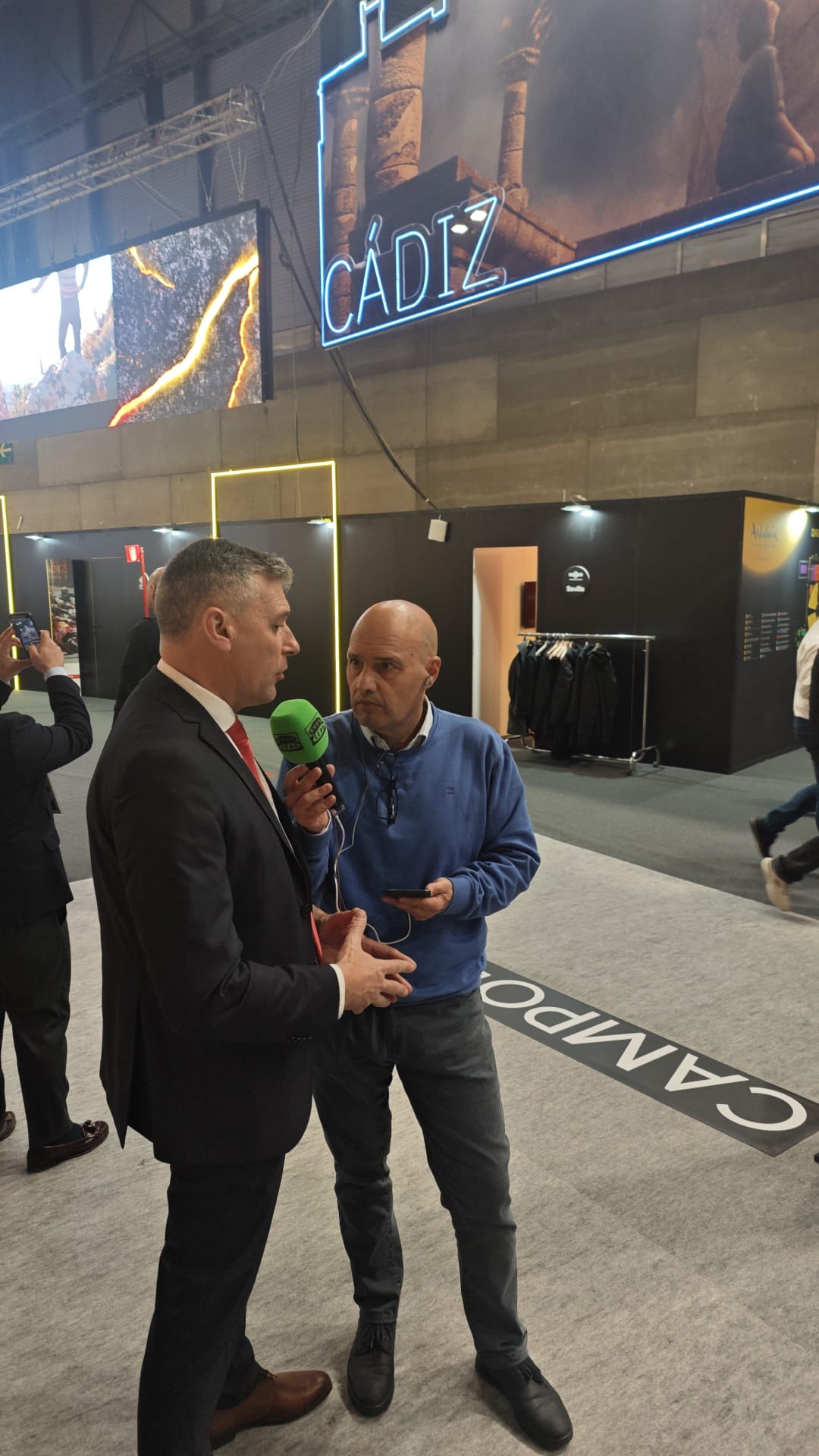 Jimena presenta en FITUR su apuesta para invitar a "re-conectar con las raíces y la vida saludable" Jimena presenta en FITUR su apuesta para invitar a "re-conectar con las raíces y la vida saludable"