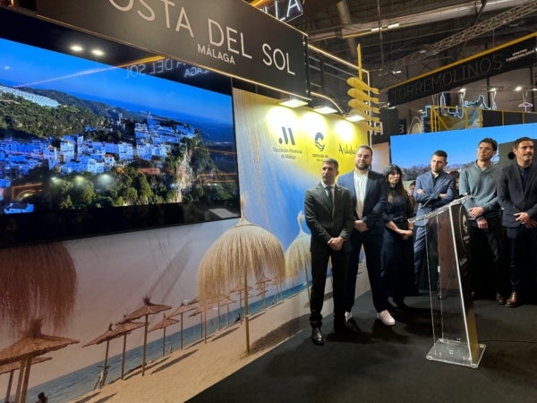 Casares presume en FITUR de ser el pueblo más bonito de Andalucía y su patrimonio histórico Casares presume en FITUR de ser el pueblo más bonito de Andalucía y su patrimonio histórico