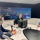 Tertúlia a la Brúixola amb Pablo de Palacio i Jordi Bayer. Tertúlia a la Brúixola amb Pablo de Palacio i Jordi Bayer.