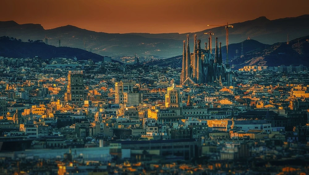 La imagen normal de Barcelona es el elemento central con Sagrada Familia La imagen normal de Barcelona es el elemento central con Sagrada Familia