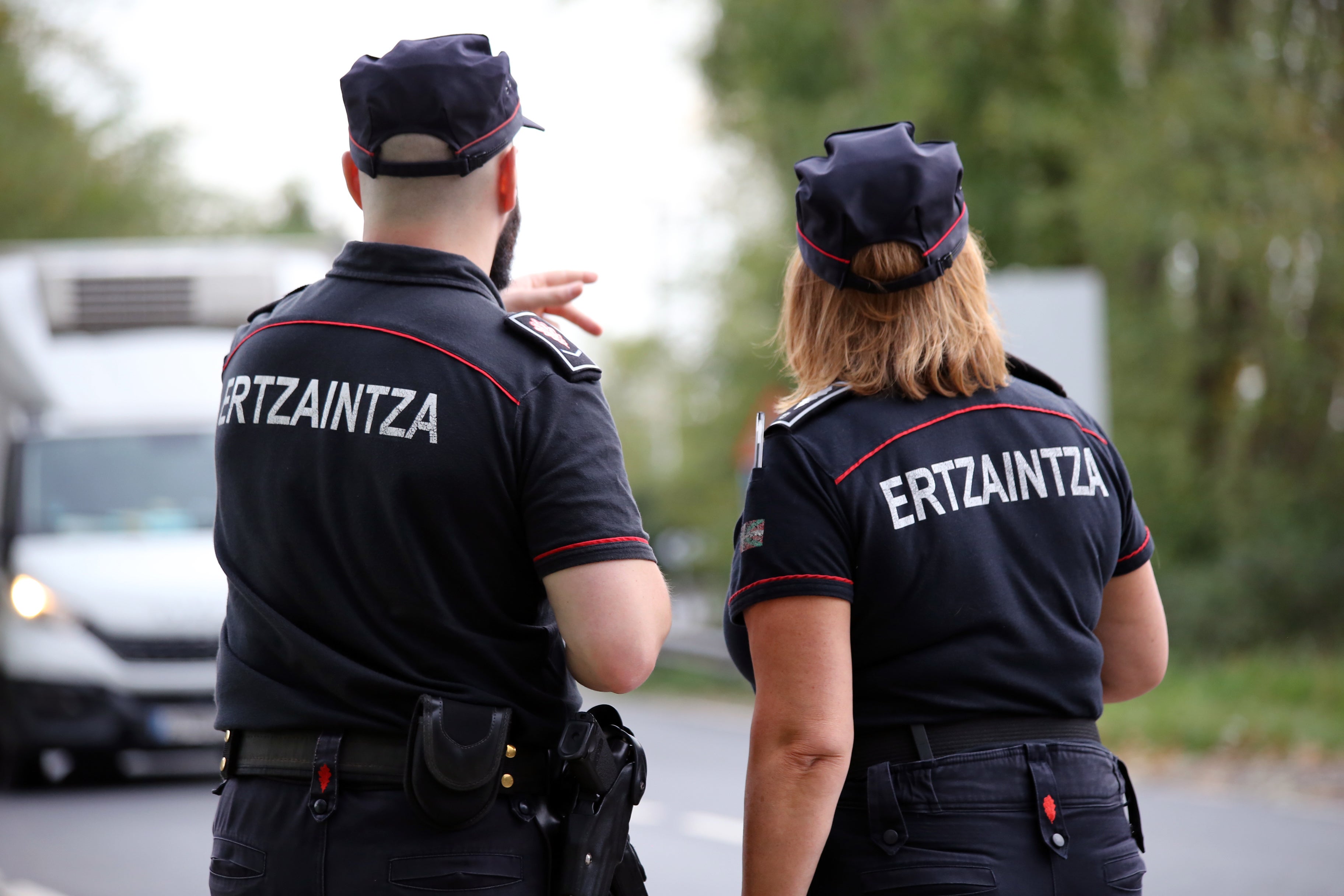 Detenidos por agredir sexualmente a una menor en San Sebastián Detenidos por agredir sexualmente a una menor en San Sebastián