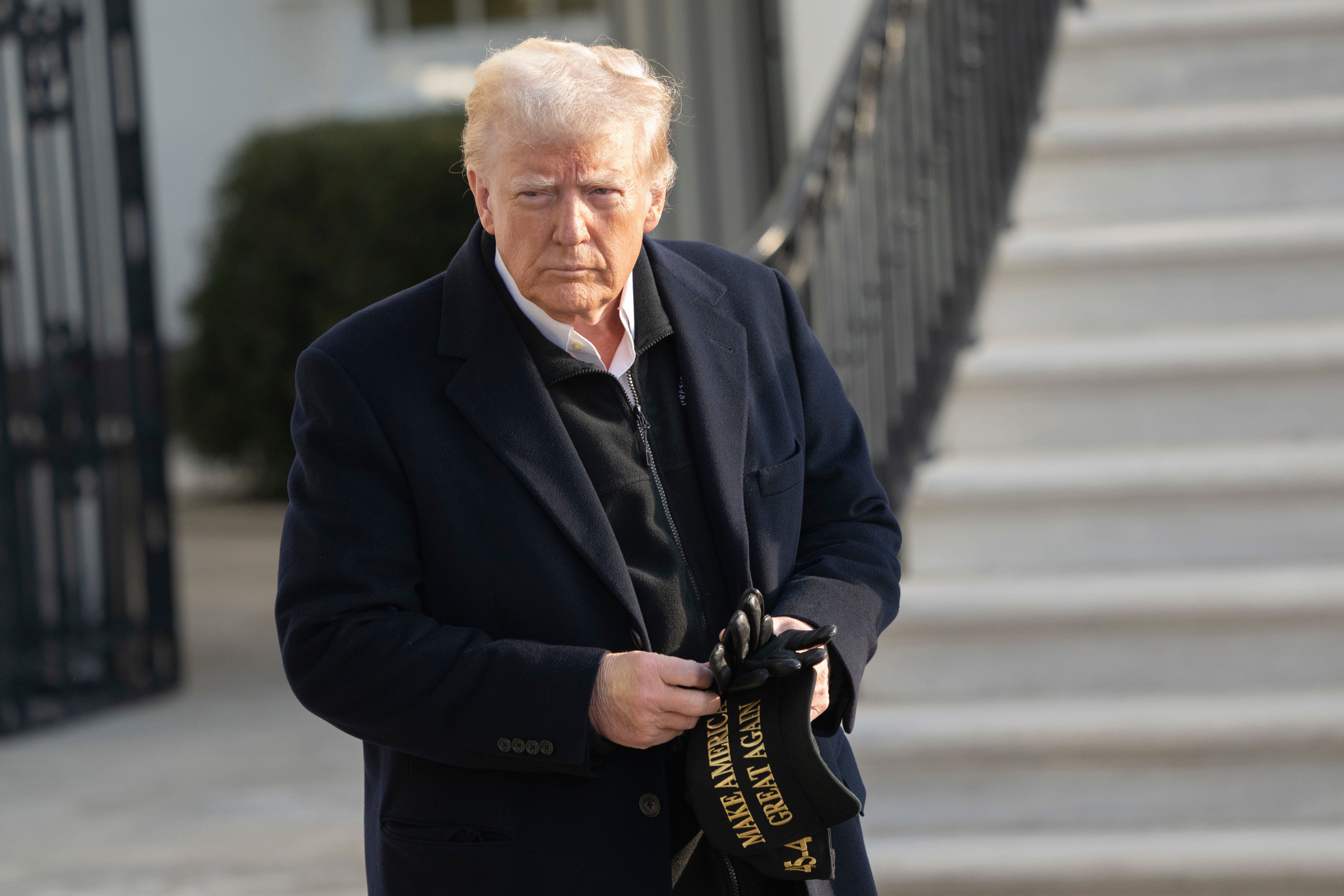 Trump levanta la suspensión del envío de bombas pesadas a Israel Trump levanta la suspensión del envío de bombas pesadas a Israel