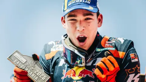 Edgar Canet: "El objetivo es ganar el Dakar en categoría absoluta" Edgar Canet: "El objetivo es ganar el Dakar en categoría absoluta"