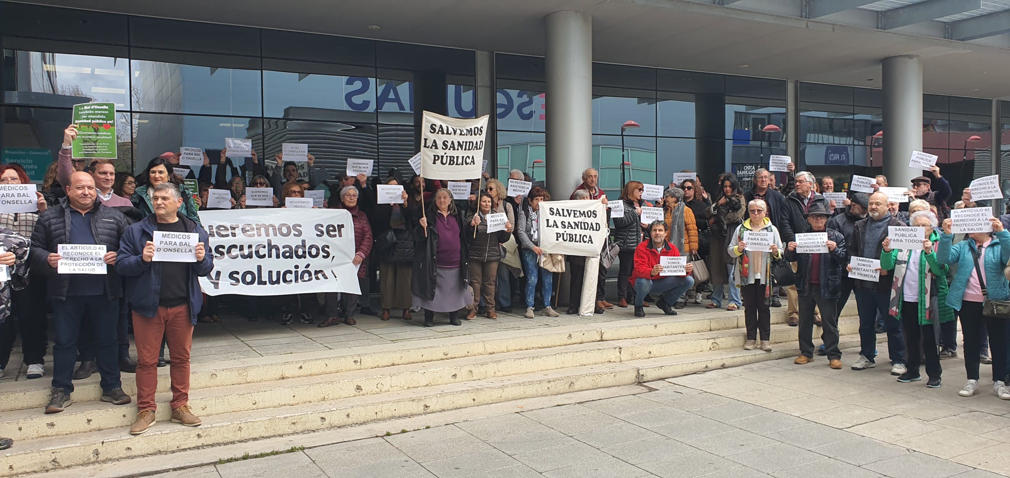 Vecinos y alcaldes de las Cinco Villas protestan por la falta de médicos Vecinos y alcaldes de las Cinco Villas protestan por la falta de médicos