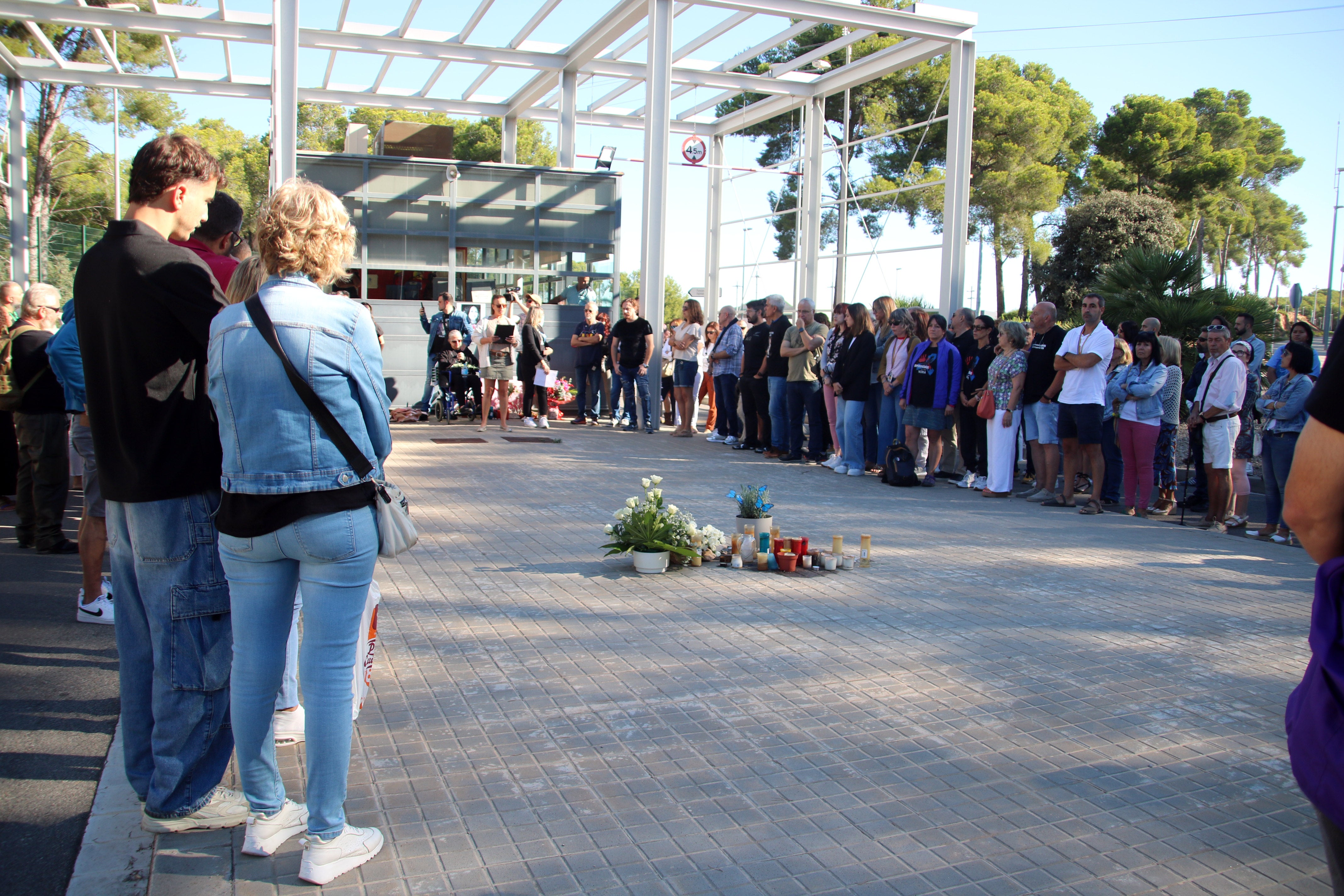 Sindicats de presons neguen que es garanteixi la presència de dos funcionaris en situacions complexes Sindicats de presons neguen que es garanteixi la presència de dos funcionaris en situacions complexes