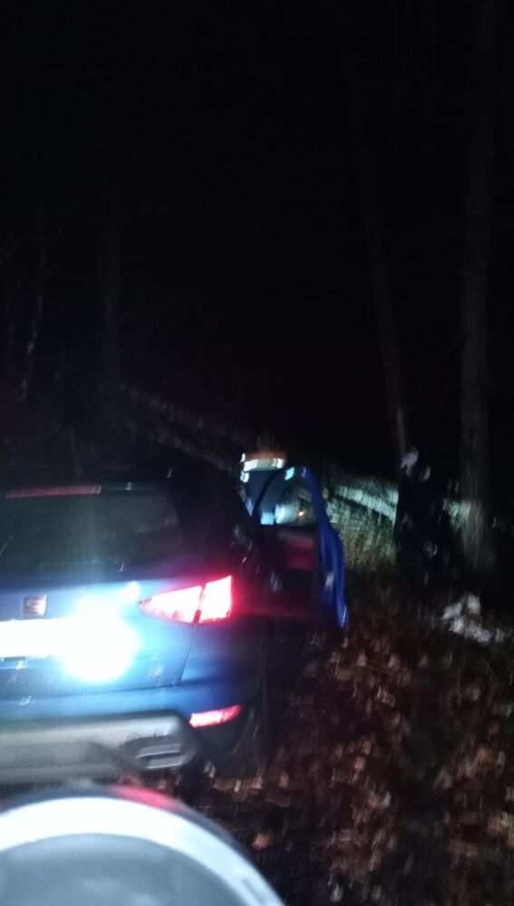 Protección Civil de Valdés rescata a dos jóvenes atrapadas en un camino rural de Valdés.
