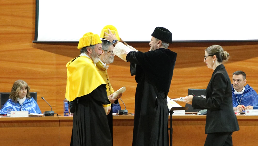 Acto de investidura de Luis Puelles como Doctor Honoris Causa de la UMH de Elche. Acto de investidura de Luis Puelles como Doctor Honoris Causa de la UMH de Elche.