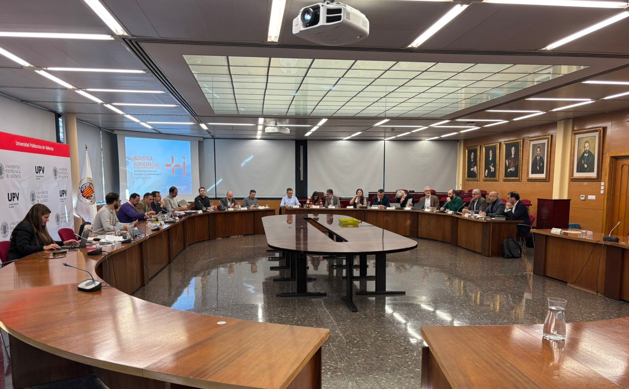 La UMH de Elche, PLD Space y Emxys, presentes en un comité de expertos que busca soluciones a los retos de la industria aeroespacial La UMH de Elche, PLD Space y Emxys, presentes en un comité de expertos que busca soluciones a los retos de la industria aeroespacial