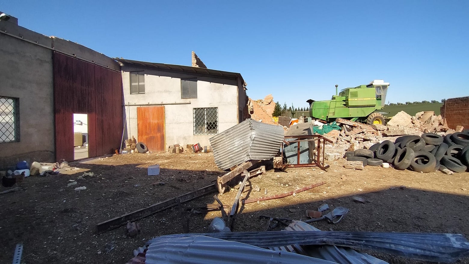 Torre de Juan Abad, una semana después Torre de Juan Abad, una semana después