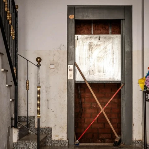 Ascensor sin reparar en la zona DANA