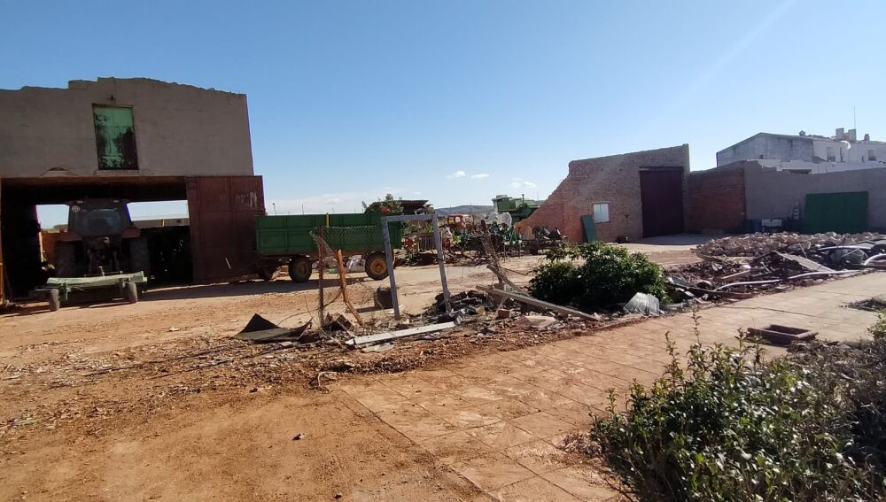 Daños ocasionados por el tornado en Torre de Juan Abad