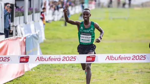 El Playas establece una dinastía en el cross europeo El Playas establece una dinastía en el cross europeo