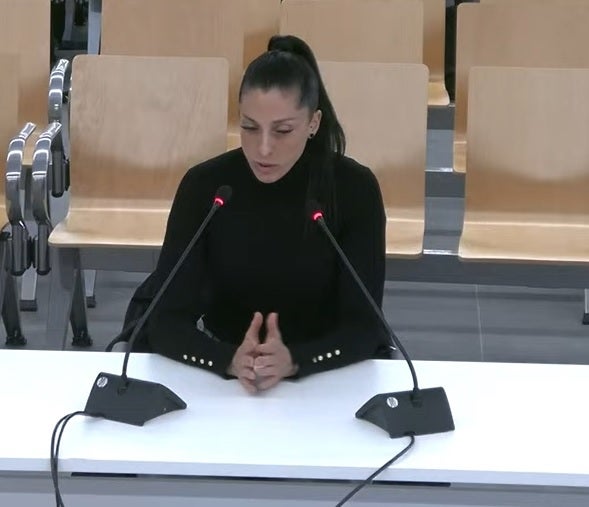 Jenni Hermoso asegura que Rubiales le "faltó al respeto": "Me estaba besando mi jefe y eso no debe ocurrir" Jenni Hermoso asegura que Rubiales le "faltó al respeto": "Me estaba besando mi jefe y eso no debe ocurrir"