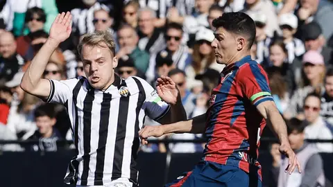 Monólogo sin gol del CD Castellón y sexta derrota consecutiva Monólogo sin gol del CD Castellón y sexta derrota consecutiva