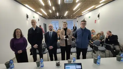 Ocho de cada diez titulados en la Universidad de Oviedo tienen trabajo en menos de cuatro años Ocho de cada diez titulados en la Universidad de Oviedo tienen trabajo en menos de cuatro años