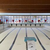 Interior de las instalaciones de la piscina cubierta municipal de Benifaió