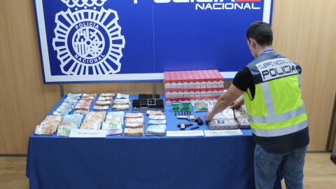 La Policía Nacional desmantela en Sagunt una organización criminal dedicada al tráfico de drogas y detiene a 23 persona La Policía Nacional desmantela en Sagunt una organización criminal dedicada al tráfico de drogas y detiene a 23 persona