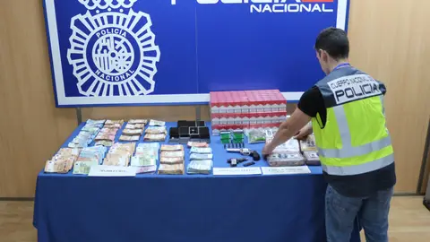 La Policía Nacional desmantela en Sagunt una organización criminal dedicada al tráfico de drogas y detiene a 23 persona La Policía Nacional desmantela en Sagunt una organización criminal dedicada al tráfico de drogas y detiene a 23 persona