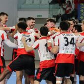 El Fertiberia Balonmano celebra su nueva victoria frente al Barça B