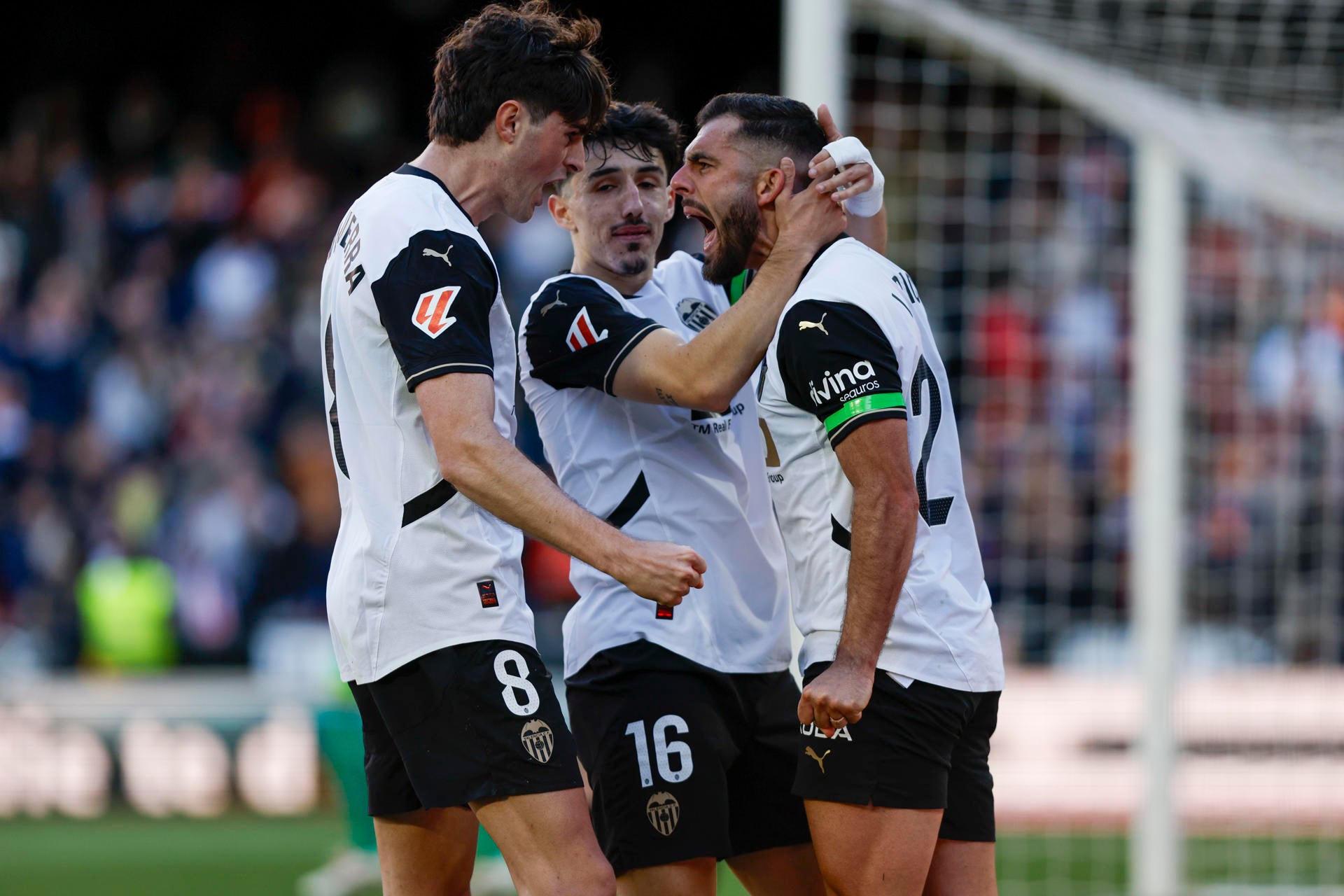 2-1. Luis Rioja y Javi Guerra encienden al Valencia ante el Celta 2-1. Luis Rioja y Javi Guerra encienden al Valencia ante el Celta