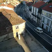 El concello de Santiago transformará el tramo intermedio de la rua das Rodas a la altura de A Galiña Azul para dar preferencia peatonal El concello de Santiago transformará el tramo intermedio de la rua das Rodas a la altura de A Galiña Azul para dar preferencia peatonal