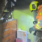 Bomberos en una vivienda de Alzira