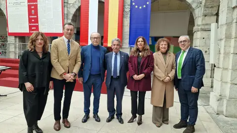 Diputados del PRC junto a Miguel Ángel Revilla Diputados del PRC junto a Miguel Ángel Revilla