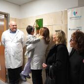 El Hospital Quirónsalud Torrevieja inicia los actos de su 25º aniversario con la inauguración de la Campana de los Sueños