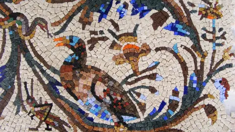 Un mosaico de más de 4.200 teselas cerámicas elaborado en la Escuela de Arte de Mérida se instalará en la localidad lusa de Ansiâo Un mosaico de más de 4.200 teselas cerámicas elaborado en la Escuela de Arte de Mérida se instalará en la localidad lusa de Ansiâo