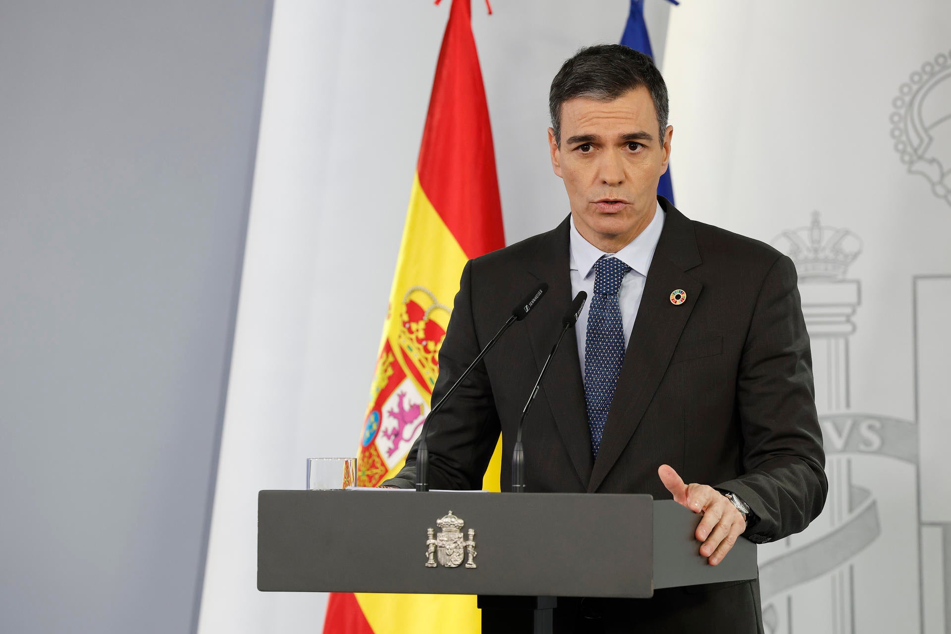 El PSOE insiste en la vía Junts para acordar unos Presupuestos que no llegan pese a todas las cesiones de Sánchez El PSOE insiste en la vía Junts para acordar unos Presupuestos que no llegan pese a todas las cesiones de Sánchez