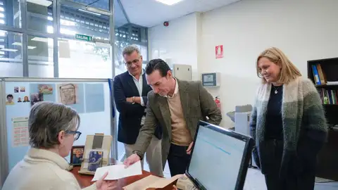 El PP pedirá que la Asamblea reclame a Pedro Sánchez la financiación de la Ley ELA para poder ejecutarla El PP pedirá que la Asamblea reclame a Pedro Sánchez la financiación de la Ley ELA para poder ejecutarla