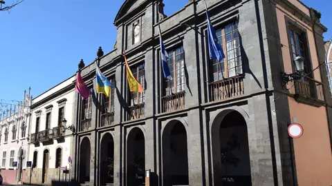Fachada del Ayuntamiento de La Laguna Fachada del Ayuntamiento de La Laguna