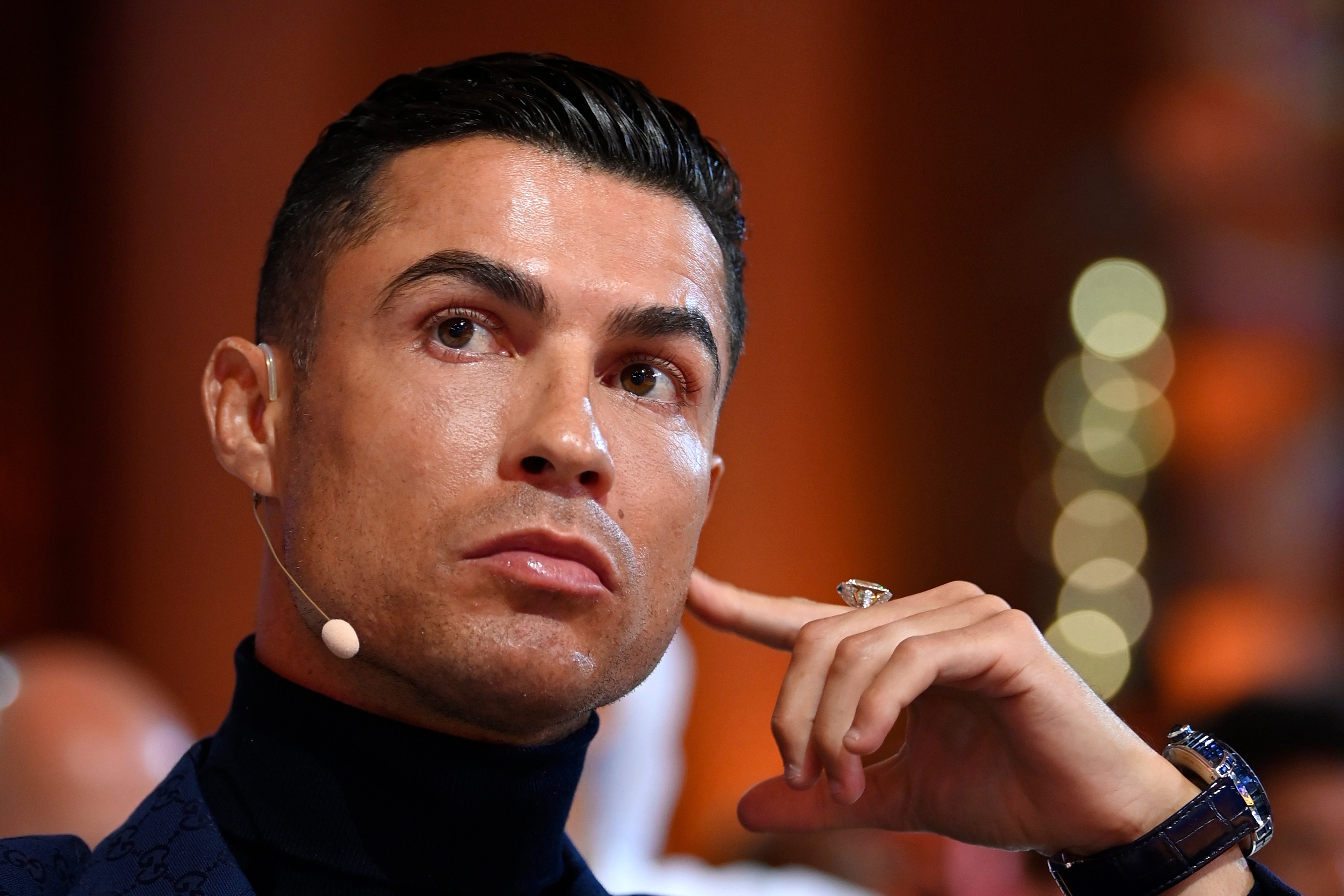 Cristiano Ronaldo, sobre Mbappé: "Tienen que cuidarlo" Cristiano Ronaldo, sobre Mbappé: "Tienen que cuidarlo"