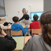 Uno de los talleres juveniles sobre salud sexo-afectiva puestos en marcha por el Ayuntamiento de Canet d'en Berenguer