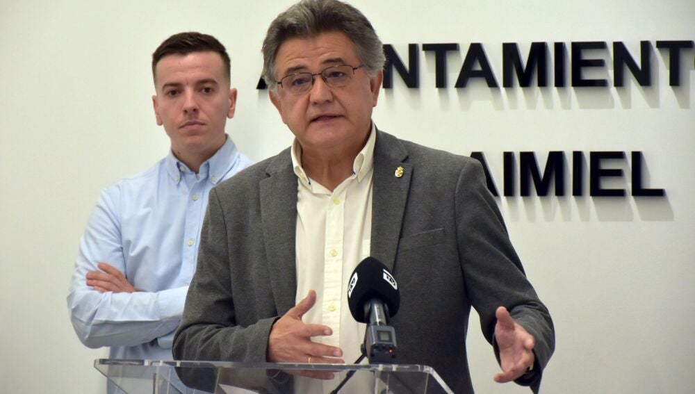 Leopoldo Sierra durante la rueda de prensa