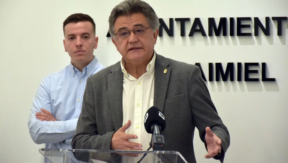 Leopoldo Sierra durante la rueda de prensa Leopoldo Sierra durante la rueda de prensa