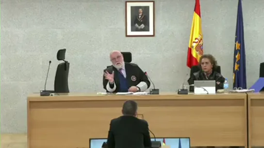 El juez del caso Rubiales estalla contra el exdirector de comunicación de la RFEF: "Mi paciencia está llegando a un límite" El juez del caso Rubiales estalla contra el exdirector de comunicación de la RFEF: "Mi paciencia está llegando a un límite"