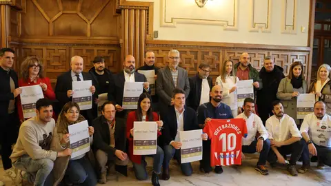 Presentación de "Diez Raziones" onda cero